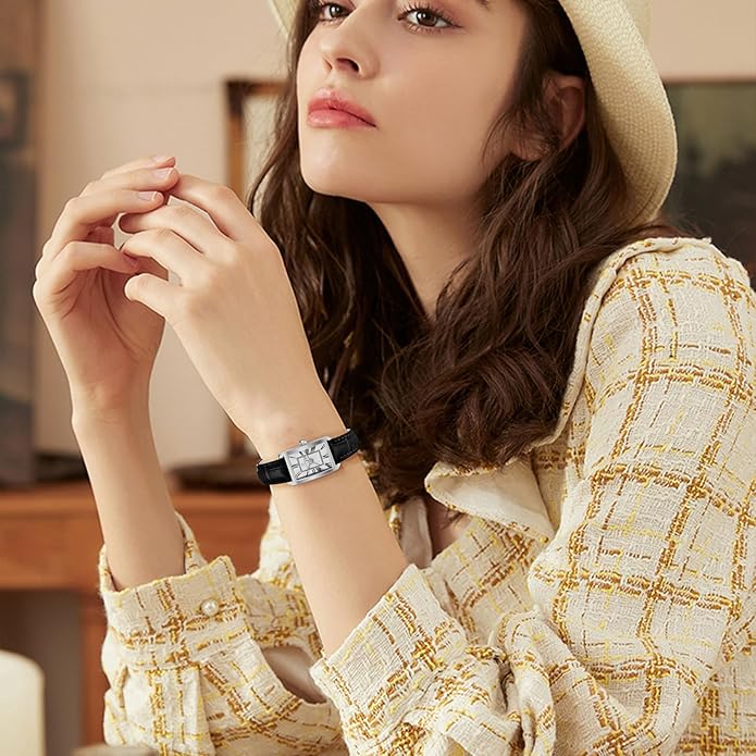 Watch for women Leather Strap Dainty Elegant - Silver Black